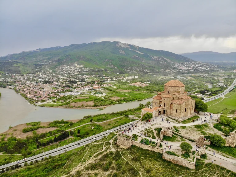 Top Reiseziele Highlights in Georgia – Sehenswürdigkeiten und Geheimtipps für Reisende