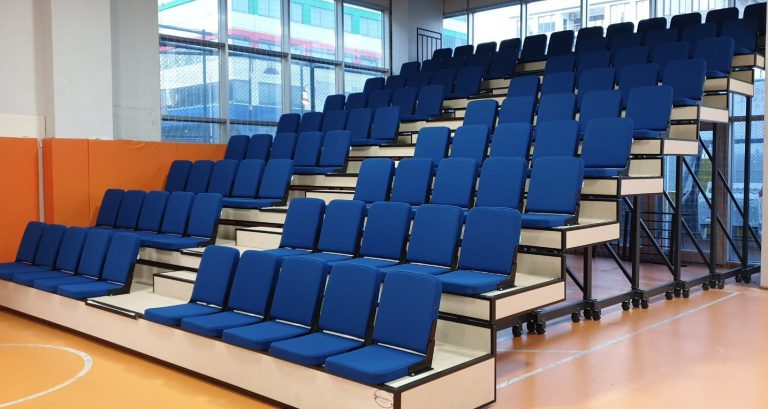 Alte Teleskoptribüne modernisieren: Bestehende Technik sinnvoll erneuern